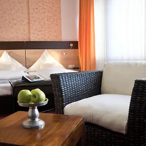 Cascade Superior Hotel Düsseldorf